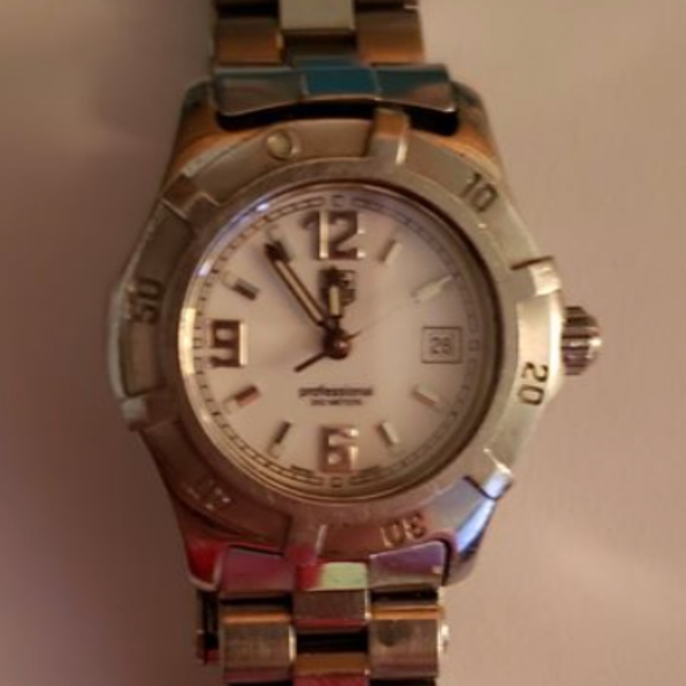 TAG Heuer Women's Swiss Aquaracer Stainless Watch